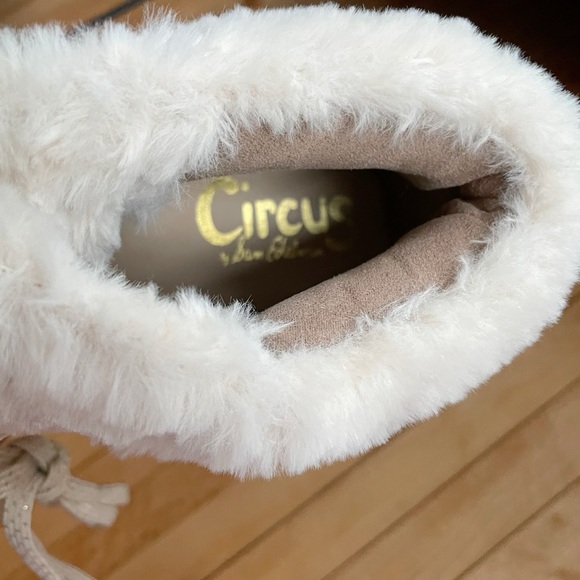 SOLD! Faux fur Kilbourn boots from Circus by Sam Edelman - Picture 8 of 9
